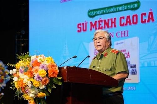 Cuốn sách 'Sứ mệnh cao cả' (Hồi ức mười năm): Tài liệu quý về lực lượng CAND trên đất bạn Campuchia