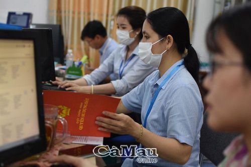 Ðội ngũ cán bộ đủ về lượng, tăng về chất