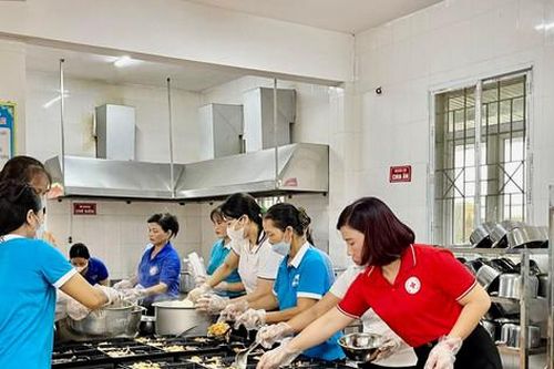 Nét đẹp Khu Cháy Anh hùng trong mùa thi tốt nghiệp THPT