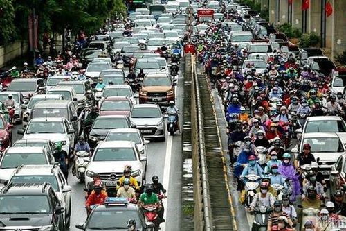 Thông qua Luật Đường bộ: Chưa quy định thu phí giao thông đối với ô tô cá nhân đi vào nội đô