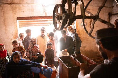Pakistan 'oằn mình' trong sóng nhiệt