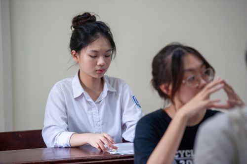 Đề thi và gợi ý đáp án môn Địa lý tốt nghiệp THPT 2024