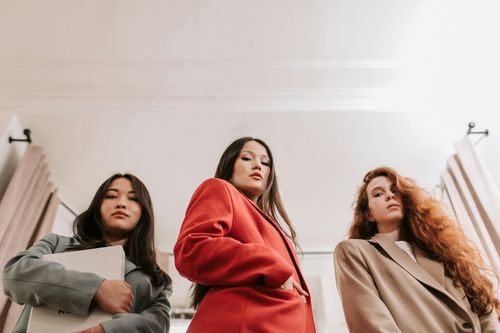 Đối phó với sếp 'sáng nắng chiều mưa'
