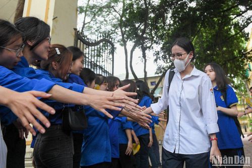 9 thí sinh bị đình chỉ thi trong buổi thi tổ hợp