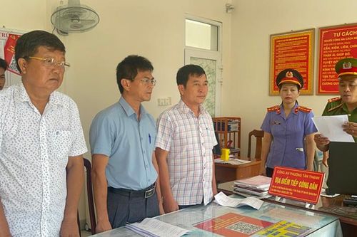 Quảng Nam khởi tố, bắt tạm giam 3 đối tượng làm giả tài liệu của cơ quan, tổ chức