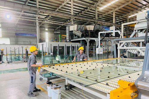 Nhu cầu tiêu dùng suy giảm, doanh nghiệp gặp khó