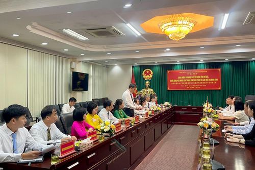 Đoàn công tác tỉnh Hồ Bắc (Trung Quốc) thăm, làm việc tại Ninh Bình