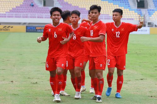 Thắng U16 Myanmar 5-1, U16 Việt Nam vào bán kết trên cương vị nhất bảng B