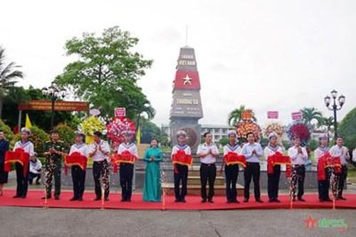 Lữ đoàn 131 Hải quân: Khánh thành công trình mô hình cột mốc chủ quyền Trường Sa