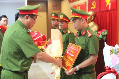 Phát huy sức mạnh tổng hợp của lực lượng 911 trong đấu tranh, trấn áp các loại tội phạm