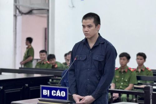'Đầu nậu' ma túy xộ khám