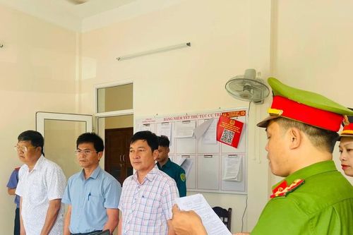 Bắt 3 bị can vì lập khống hơn 800 hồ sơ đào tạo học viên lái xe để thu lợi bất chính