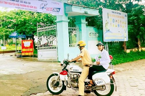 Hết mình vì sĩ tử