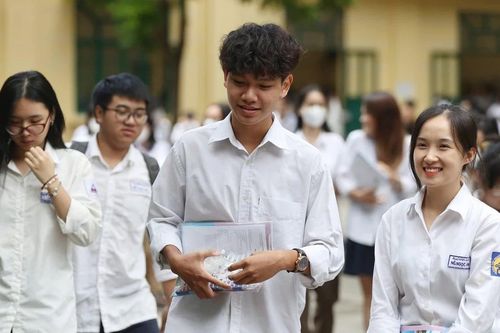 Buổi thi sáng 28-6: Cả nước có 9 thí sinh bị đình chỉ thi