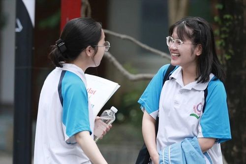 TPHCM: Thí sinh than khó môn Sinh, thở phào với môn Lịch sử