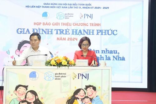Lan tỏa giá trị của gia đình trẻ hạnh phúc