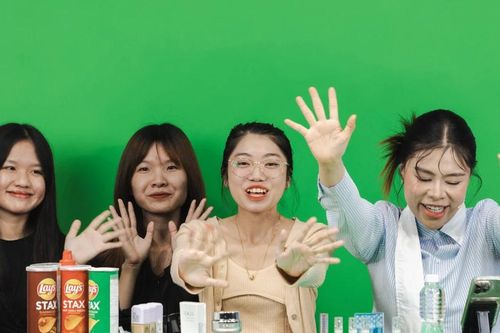 'Tìm kiếm tài năng livestream startup' đến với học đường