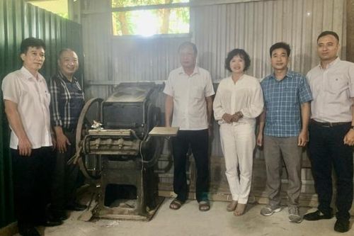 Bảo tàng Báo chí Việt Nam tiếp nhận hiện vật quý tại tỉnh Tuyên Quang