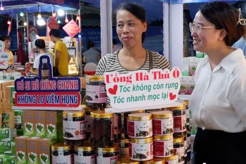 Trưng bày đa dạng đặc sản ẩm thực xứ Thanh