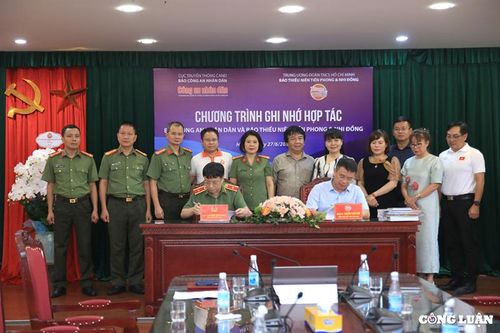 Báo Công an nhân dân và Báo Thiếu niên Tiền phong và Nhi đồng ký kết chương trình hợp tác