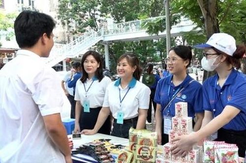 Hà Nội: Hơn 5000 thanh niên tình nguyện tham gia tiếp sức cho kỳ thi tốt nghiệp THPT năm 2024