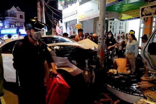 Bà Rịa – Vũng Tàu: Ô tô gây tai nạn liên hoàn khiến 2 người tử vong
