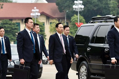 Chính thức bổ sung chế độ cảnh vệ cho Thường trực Ban Bí thư và 2 chức danh