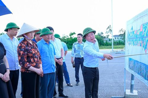 Đoàn công tác HĐND tỉnh Hà Nam tham quan một số dự án trọng điểm trên địa bàn thị xã Cửa Lò