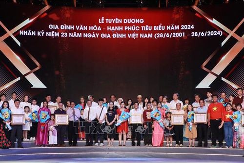 Nhiều động kỷ niệm 48 năm Ngày Thành phố Sài Gòn - Gia Định vinh dự mang tên Bác