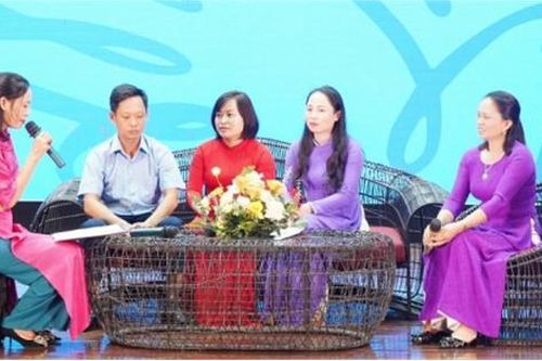 Bắc Ninh: Biểu dương gia đình nữ đoàn viên, hội viên tiêu biểu thị xã Quế Võ