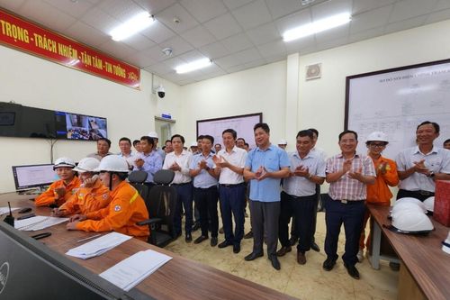 Đóng điện nghiệm thu dự án Trạm biến áp 500kV Thanh Hóa và đấu nối