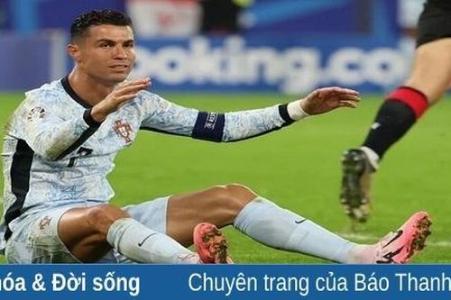 'Bội thực' bóng đá, xin đừng quên V.league!