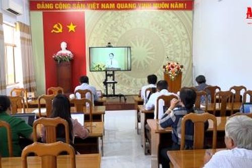 Tập huấn bồi dưỡng kiến thức về xây dựng Đảng cho cán bộ, phóng viên, biên tập viên