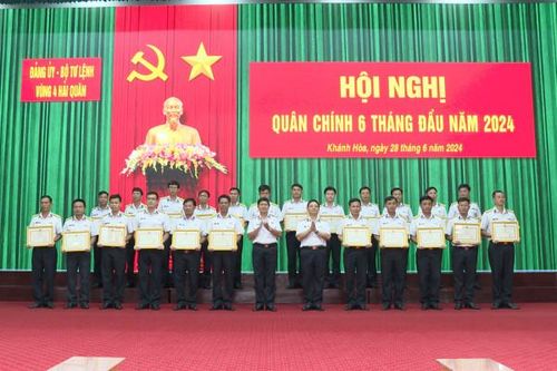 Vùng 4 Hải quân tổ chức hội nghị quân chính 6 tháng đầu năm