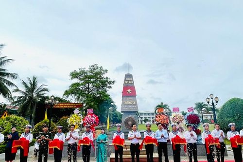 Khánh thành công trình cột mốc chủ quyền Trường Sa