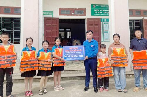 Chăm lo thiếu nhi dịp hè