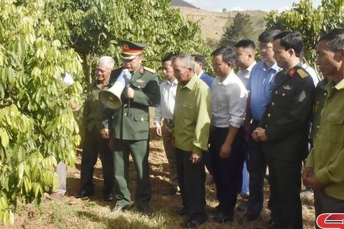 Kết hợp giữa nhiệm vụ quốc phòng với phát triển kinh tế - xã hội