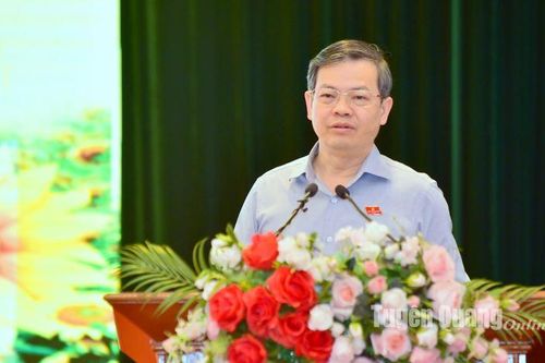 Chủ tịch UBND tỉnh Nguyễn Văn Sơn tiếp xúc cử tri thành phố Tuyên Quang