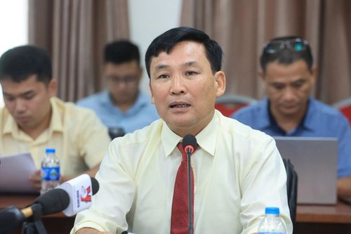 'Sếp' Én Vàng: 'Sử dụng xe điện làm taxi là lựa chọn đúng'