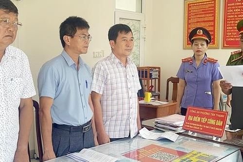 Bắt Giám đốc và 2 Phó Giám đốc Trung tâm đào tạo lái xe ôtô tại Quảng Nam