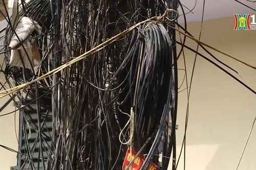 Rối mắt vì dây điện và cáp viễn thông