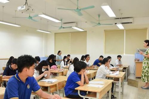 Cả nước có 9 thí sinh bị đình chỉ thi ở bài tổ hợp