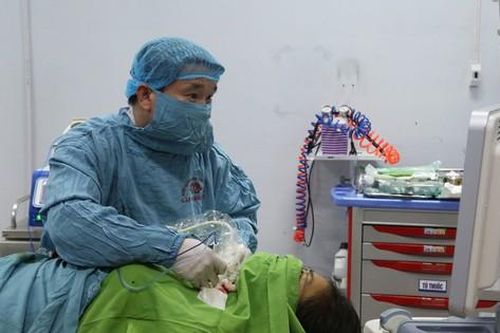 Đi khám vì đau tức ngực, người phụ nữ 48 tuổi ở Phú Thọ phát hiện 2 loại khối u cần phẫu thuật gấp