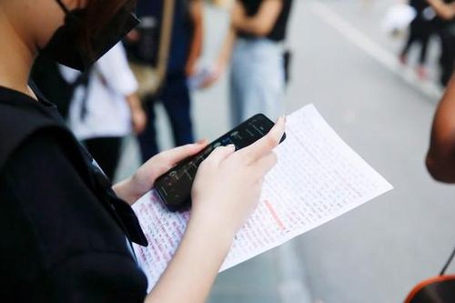 Cố ý làm lộ đề thi THPT có thể bị phạt 15 năm tù