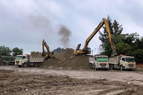 Chính thức dùng cát biển đắp nền cao tốc Hậu Giang- Cà Mau