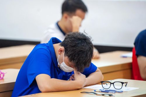 Nhiều thí sinh bỏ lỡ kỳ thi tốt nghiệp THPT vì tai nạn, bị ốm