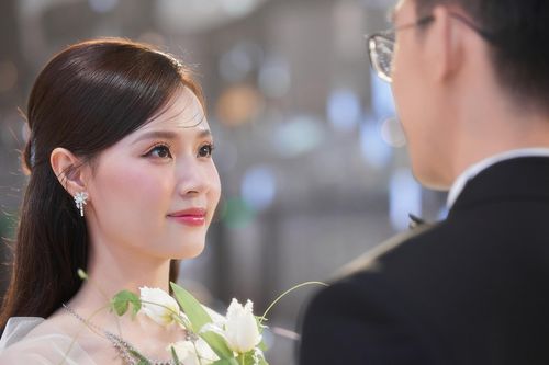 Thực đơn tiệc cưới Midu có gì?