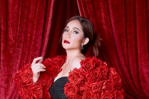 NSƯT Cát Tường giành Huy chương Vàng tại Liên hoan Kịch nói toàn quốc 2024, với vai diễn đầy nước mắt