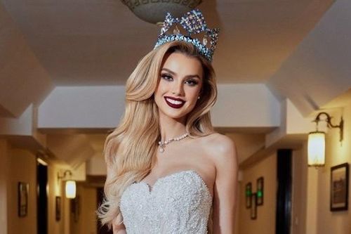 Miss World 2024 Krystyna Pyszkova xinh đẹp tỏa sáng với đầm dạ hội của NTK Việt