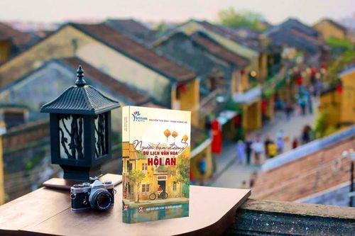 Cuốn sách đặc biệt về văn hóa và du lịch Hội An